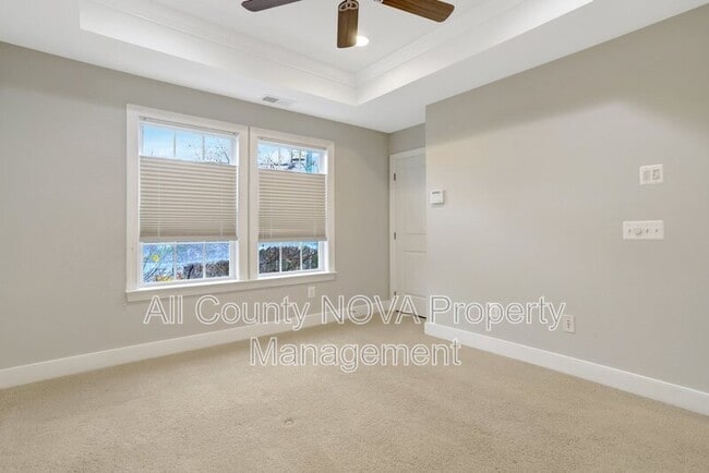 Building Photo - 2093 Laura Mews Pl