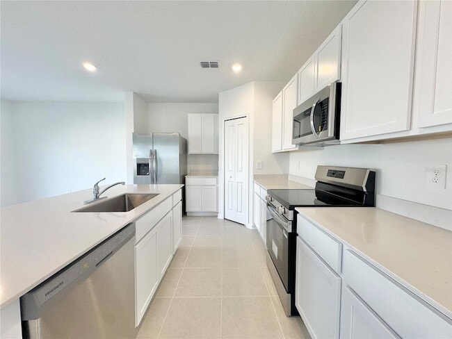 Building Photo - 3555 Kimbrough Dr