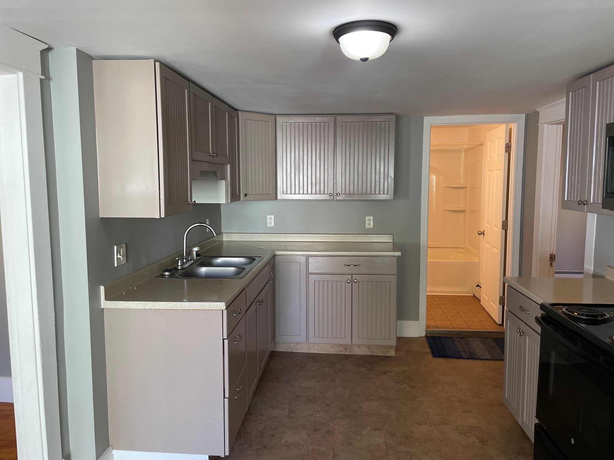 Building Photo - 6 York St