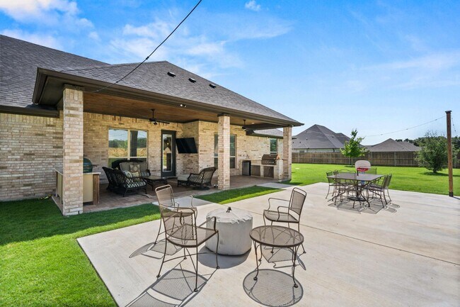 Building Photo - 3020 Keifer Marshall Dr