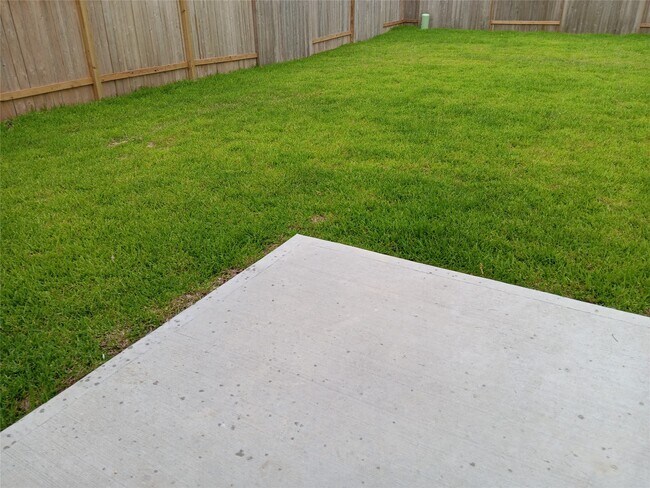 Building Photo - 7837 Pink Dahlia Dr