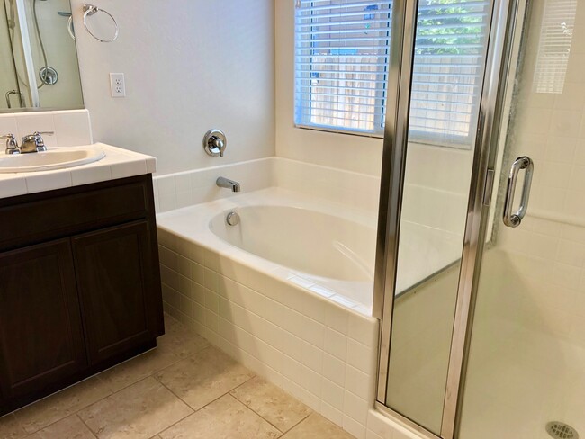 Building Photo - $2,295 Temperance & Shields, 3 Bedroom Hom...