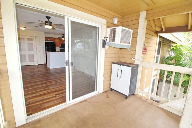 Building Photo - Kihei Villages Upper-Level Front Row Ocean View Condo