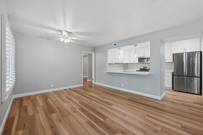 Building Photo - 4060 Rosenda Ct
