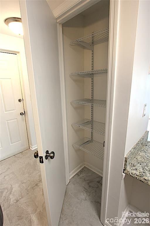 Building Photo - 1645 Arlyn Cir