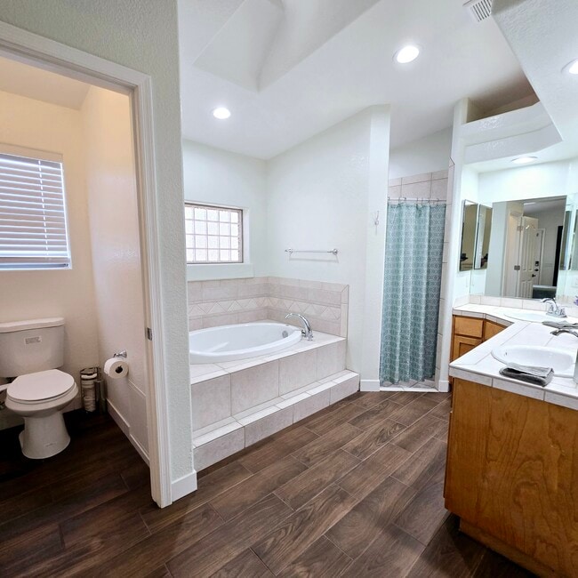 Building Photo - 11333 Desert Trailways Ln