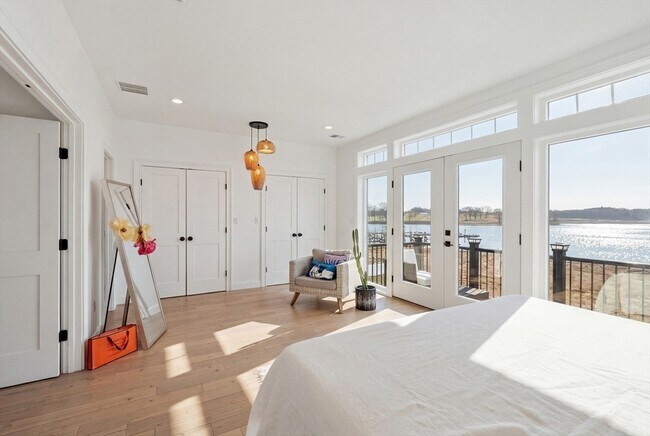 Building Photo - 16 Fosters Point