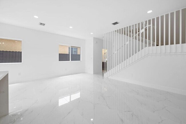 Building Photo - 1355 NW 42nd St