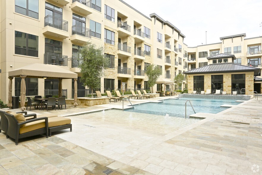 Ashton On West Dallas Houston Tx Apartment Finder