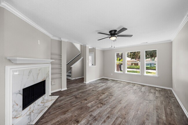 Building Photo - 14411 Golden Cypress Ln