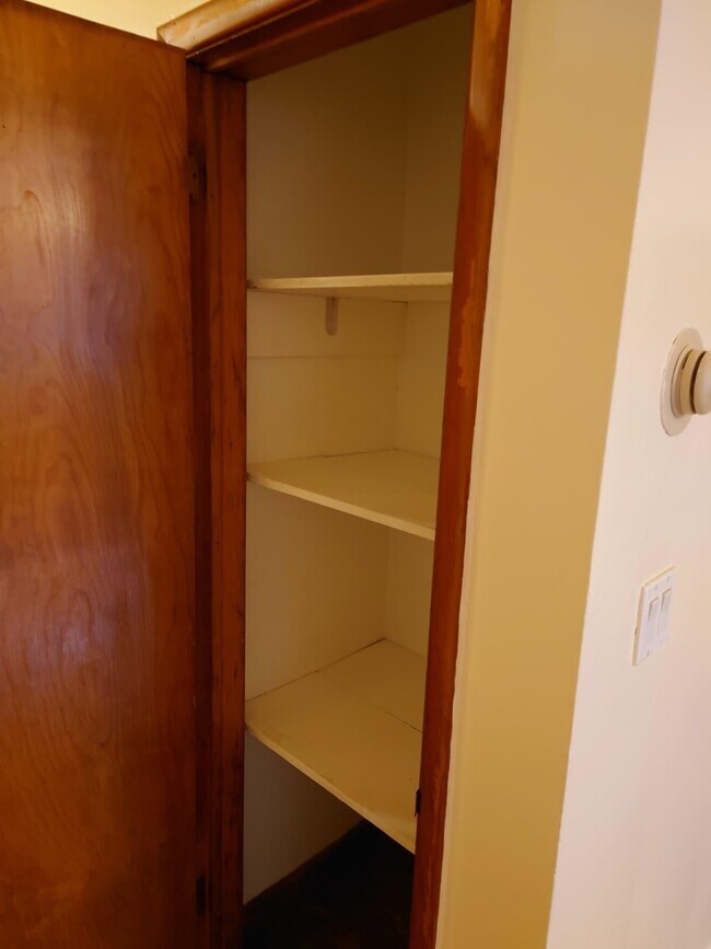 Building Photo - 6129 Jackson St