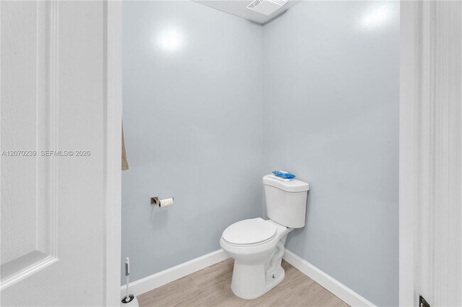 Building Photo - 11369 NW 73rd Terrace