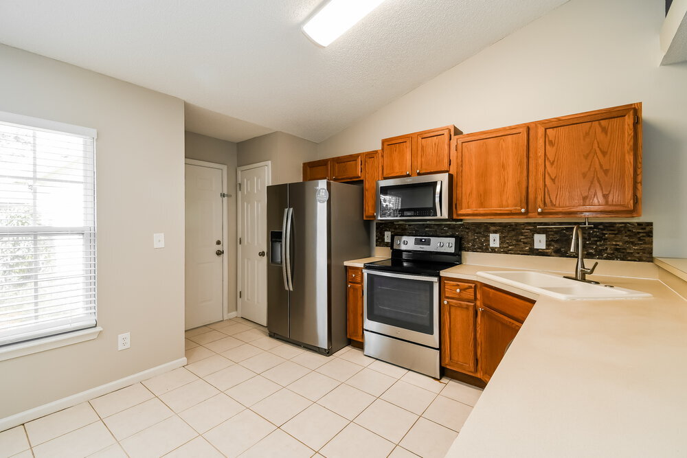 Building Photo - 1630 Farm Way