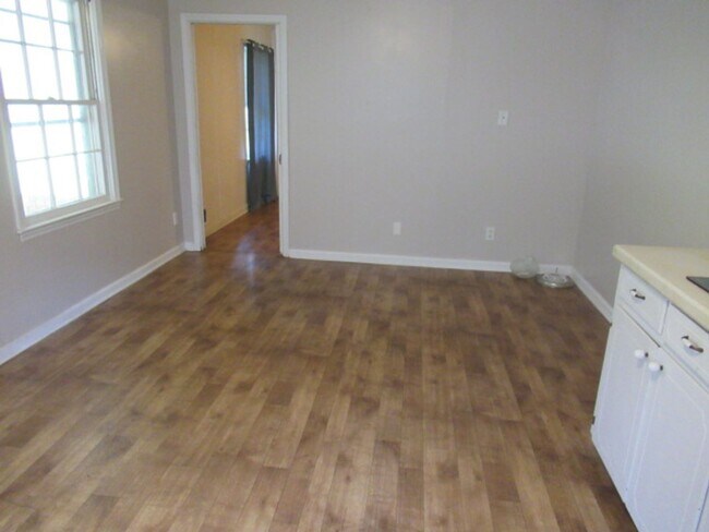 Building Photo - 70 Gibson Dr