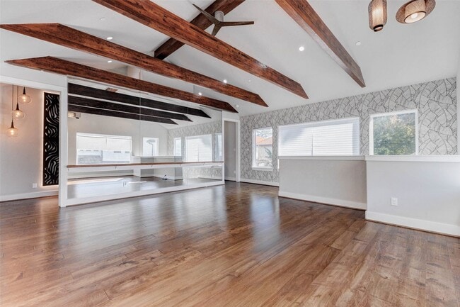 Building Photo - 5410 Valerie St