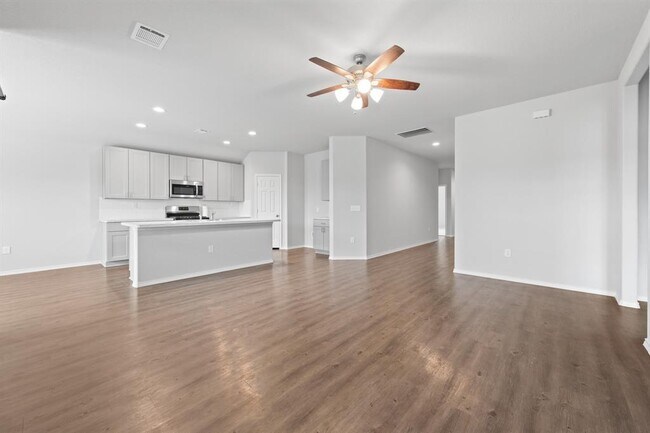 Building Photo - 20706 Southern Wds Blvd