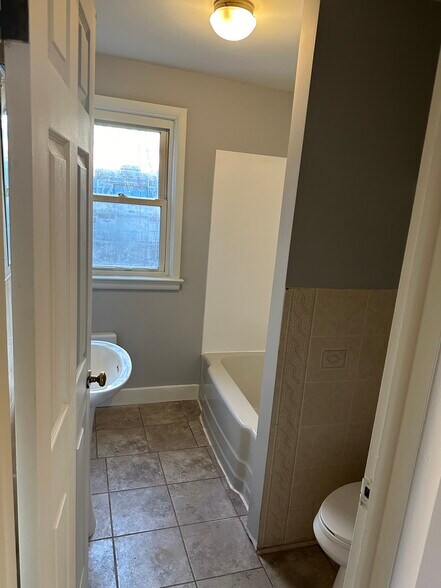 Building Photo - 64 McElwain Ave