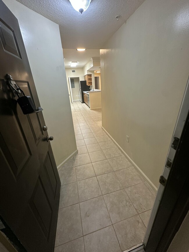Building Photo - 9833 Baywinds Blvd
