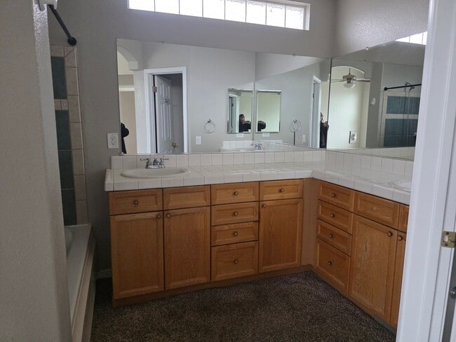 Building Photo - Rare 4 bedroom just moments from RED HAWK