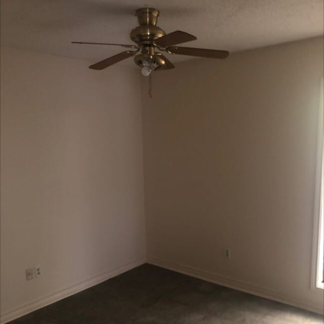 Building Photo - 3024 Courtney Ave