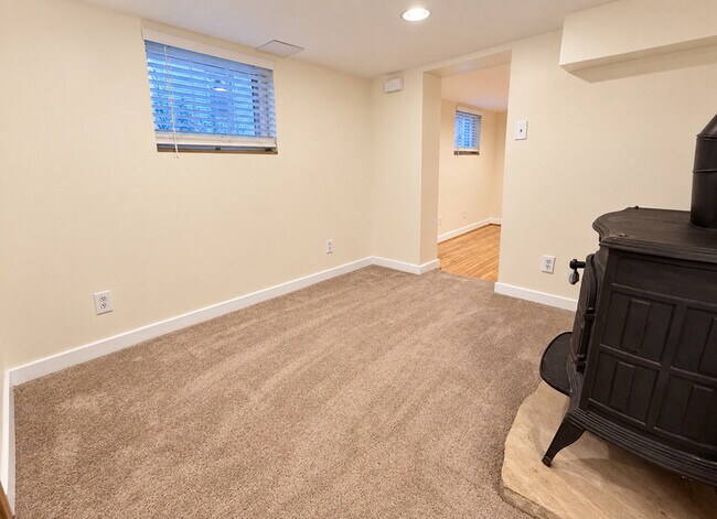 Building Photo - 3790 High Ct