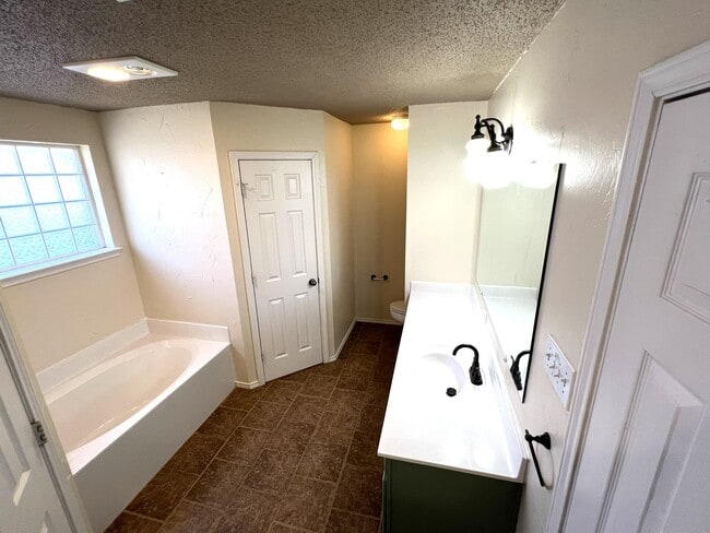 Building Photo - 1707 76th St