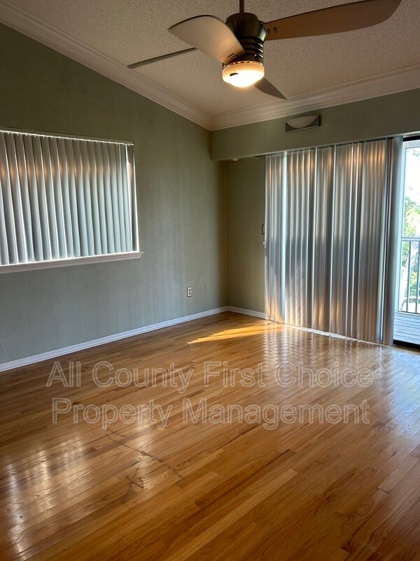 Building Photo - 9650 Tara Cay Ct