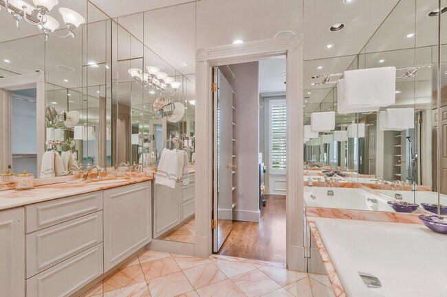 Building Photo - 3230 Volta Pl NW