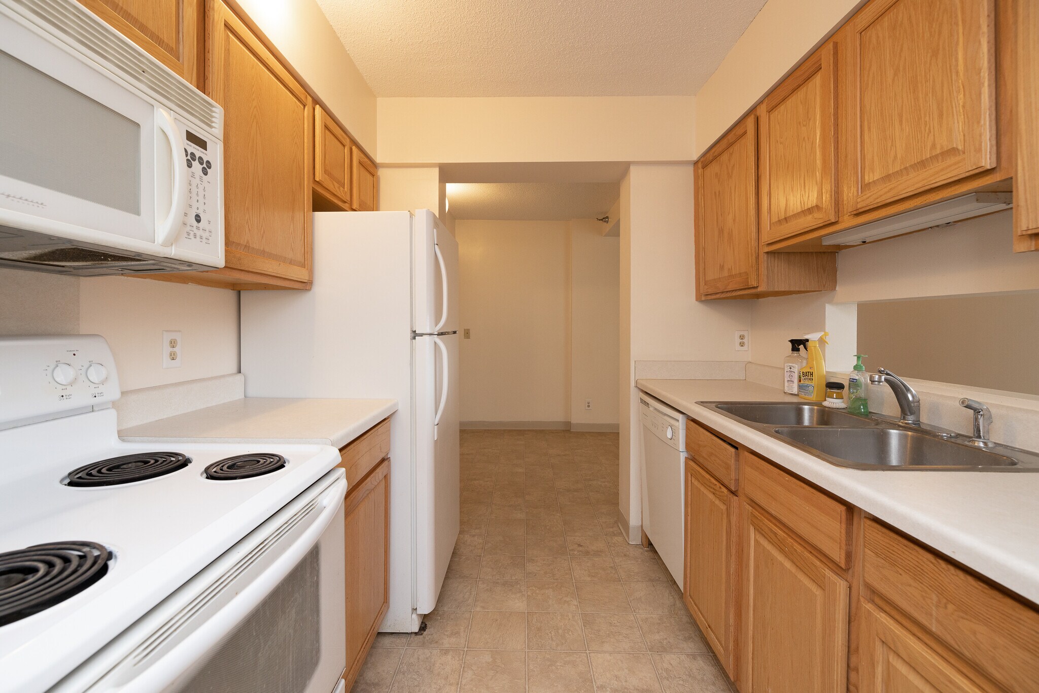 Building Photo - 291 7th St W