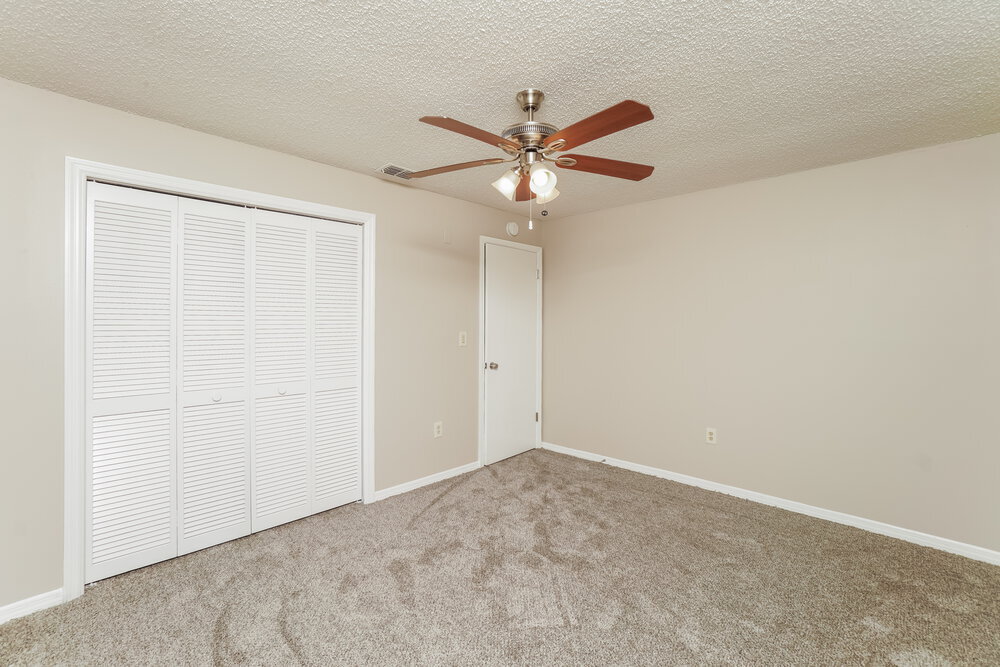 Building Photo - 13081 Hanley Dr