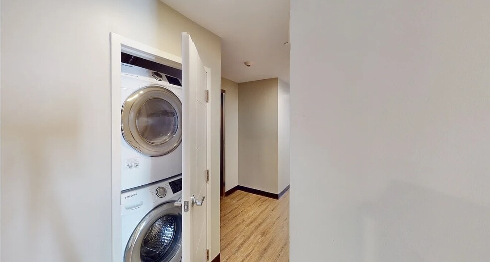 Building Photo - 16 Preble St