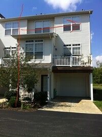 Building Photo - 1222 Chapman Ln