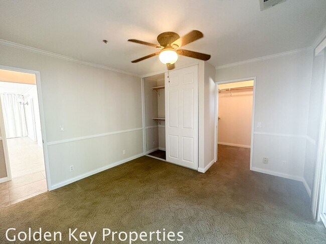 Building Photo - Spacious single-level attached guest house on private setting in Vista!