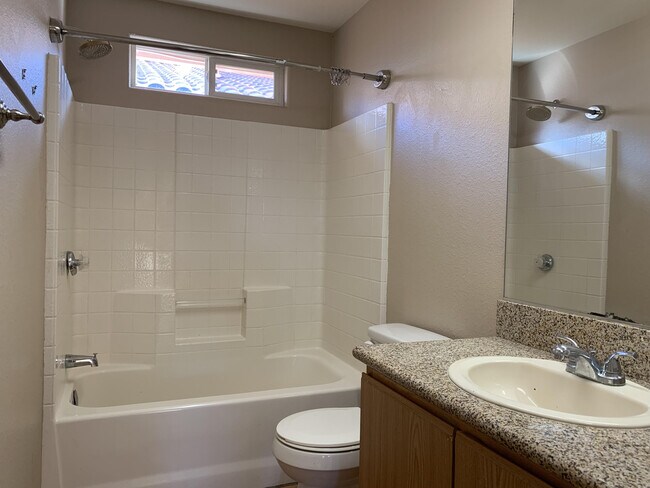 Building Photo - 53385 Avenida Rubio