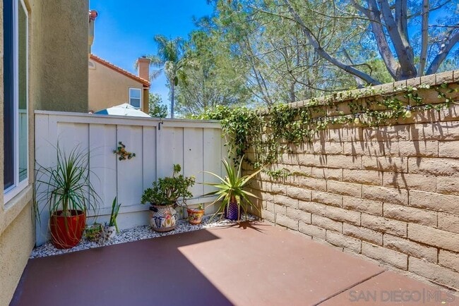 Building Photo - 3887 Creststone Pl