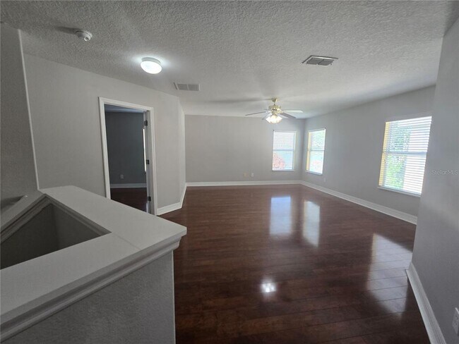 Building Photo - 2274 Geneva Dr