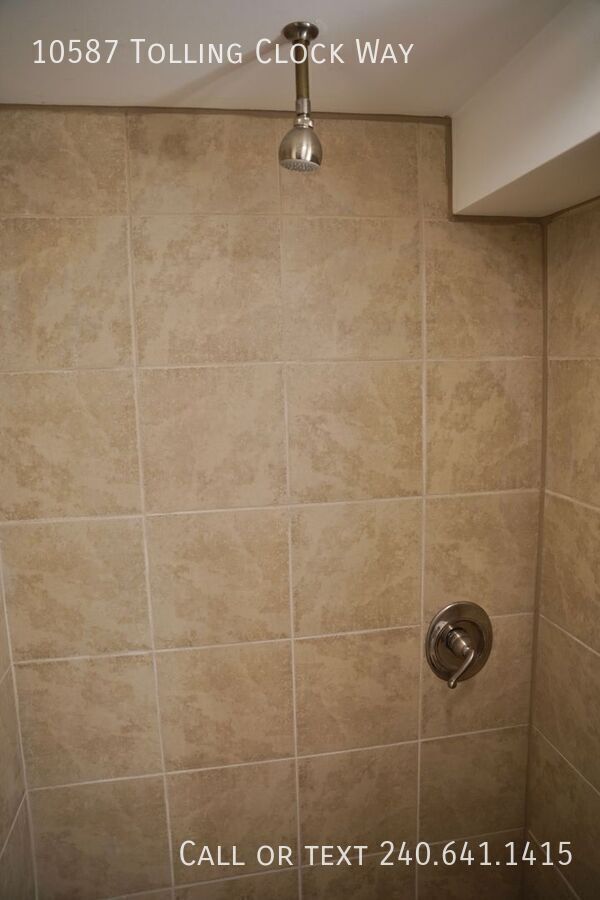 Building Photo - 10587 Tolling Clock Way