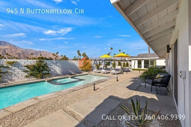 Building Photo - 945 N Buttonwillow Cir