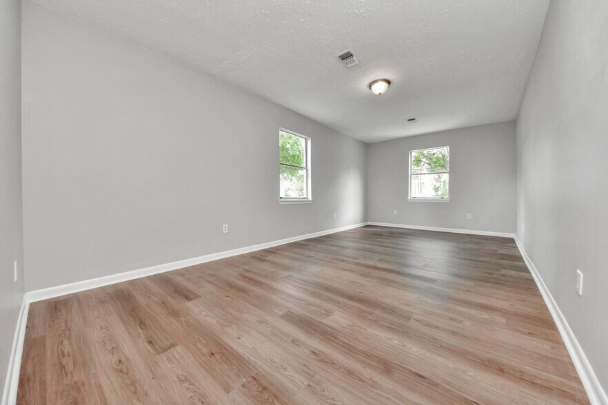Building Photo - 3603 Crosby Cedar Bayou Rd