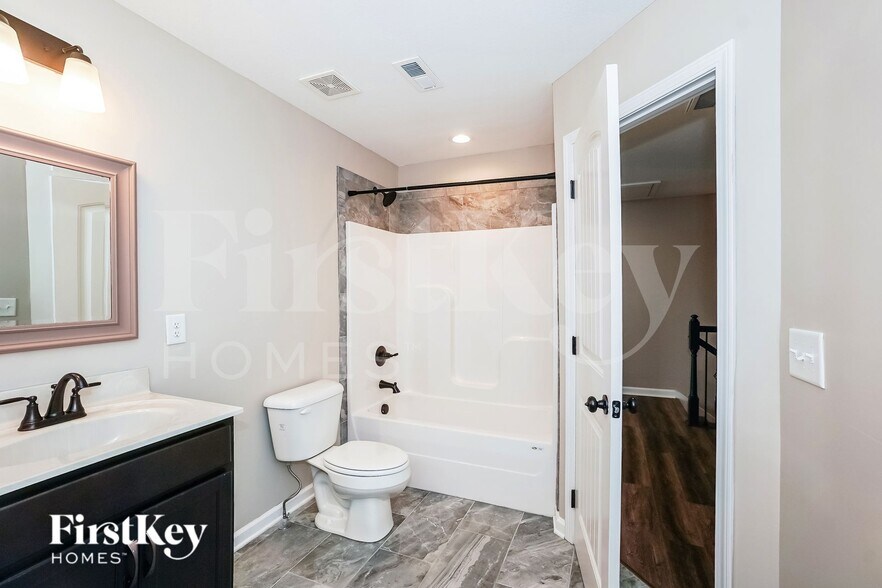 Building Photo - 1544 Kestrel Dr