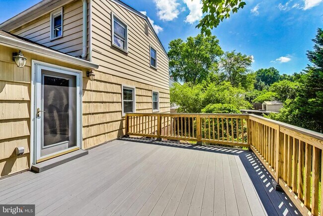 Building Photo - 4112 Spruell Dr