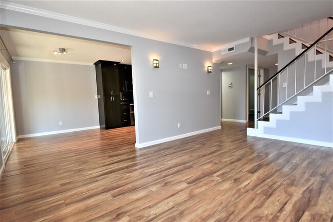 Building Photo - 5030 Greenberry Dr