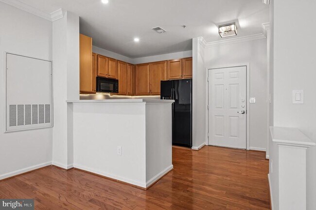 Building Photo - 12001 Market St