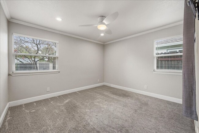 Building Photo - 1156 Hampton Rd