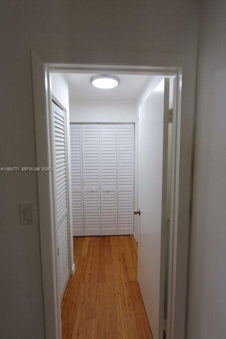 Building Photo - 702 Commodore Dr