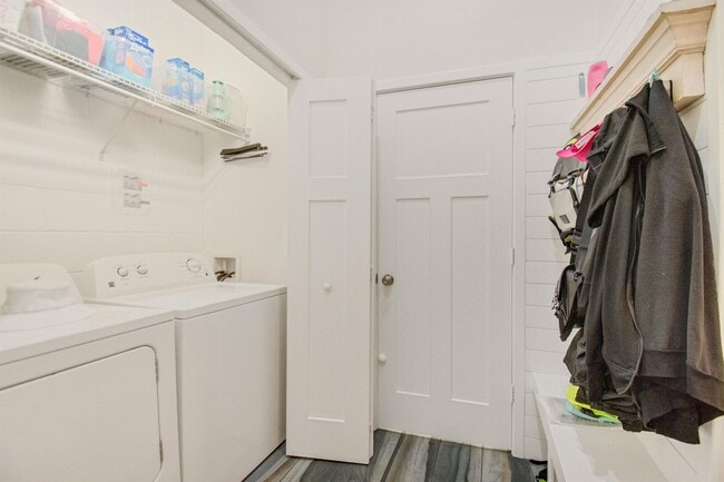 Building Photo - 5378 A1A S