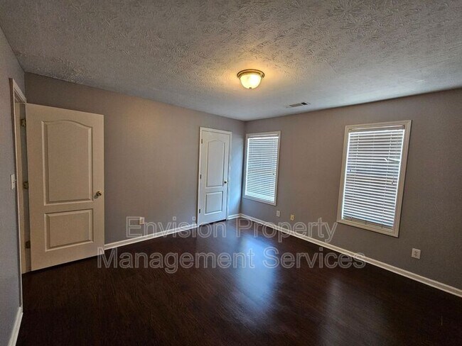 Building Photo - 1243 Blairs Pointe Dr SW