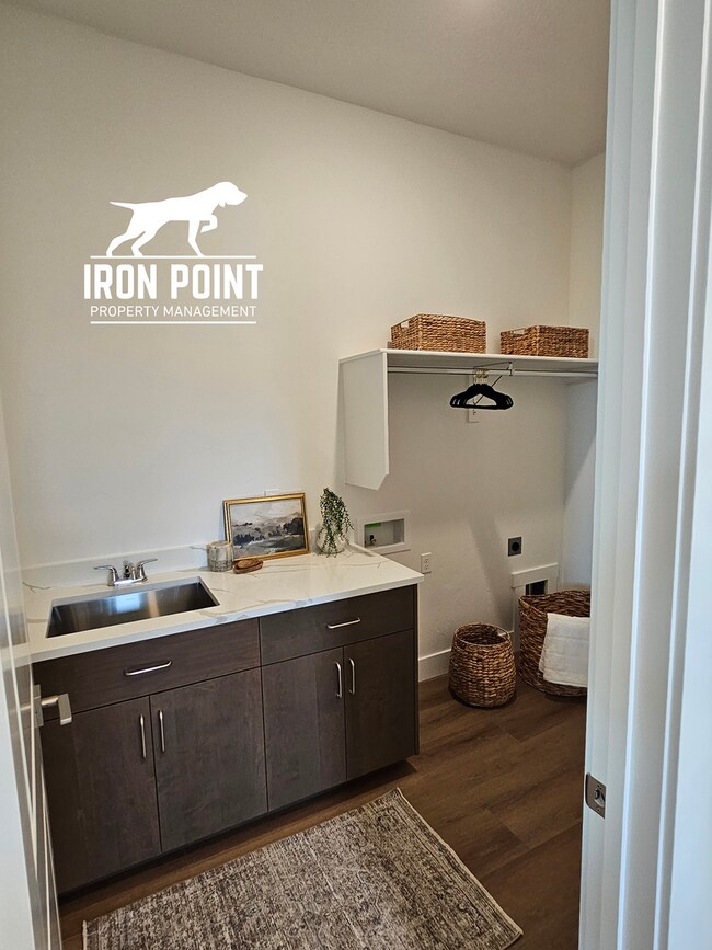 Building Photo - Brand New 4bed/3 bath home w/office, 2 car extended bay garage & all appliances included.