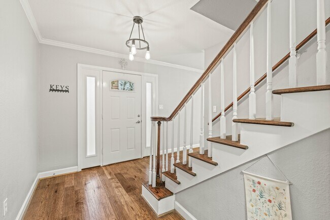 Building Photo - 410 Bauxhall Ct