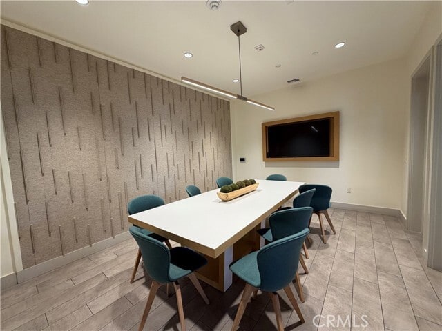 Building Photo - 11053 Momentum Dr